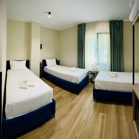 Gogo'S Boutique Hotel Dhërmi Buitenkant foto