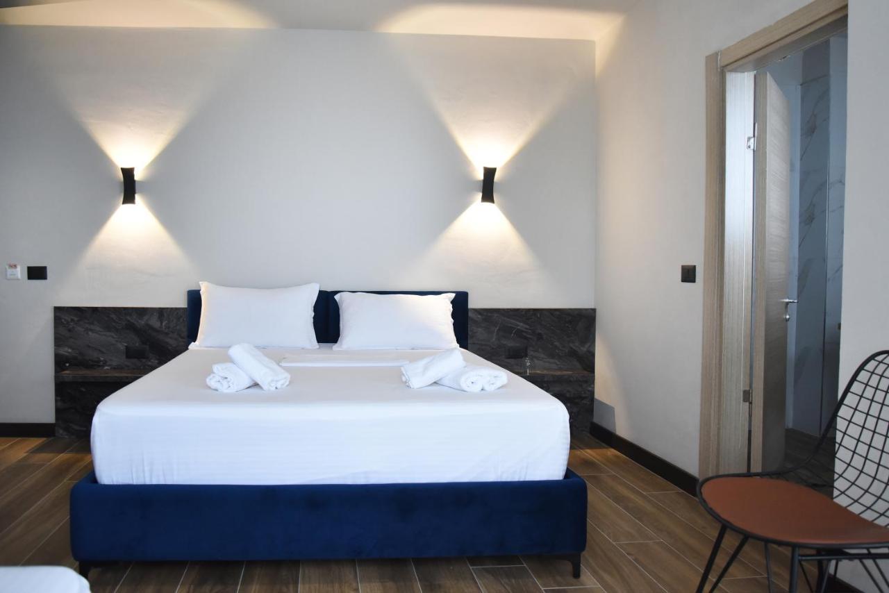 Gogo'S Boutique Hotel Dhërmi Buitenkant foto
