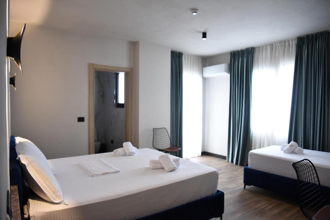 Gogo'S Boutique Hotel Dhërmi Buitenkant foto