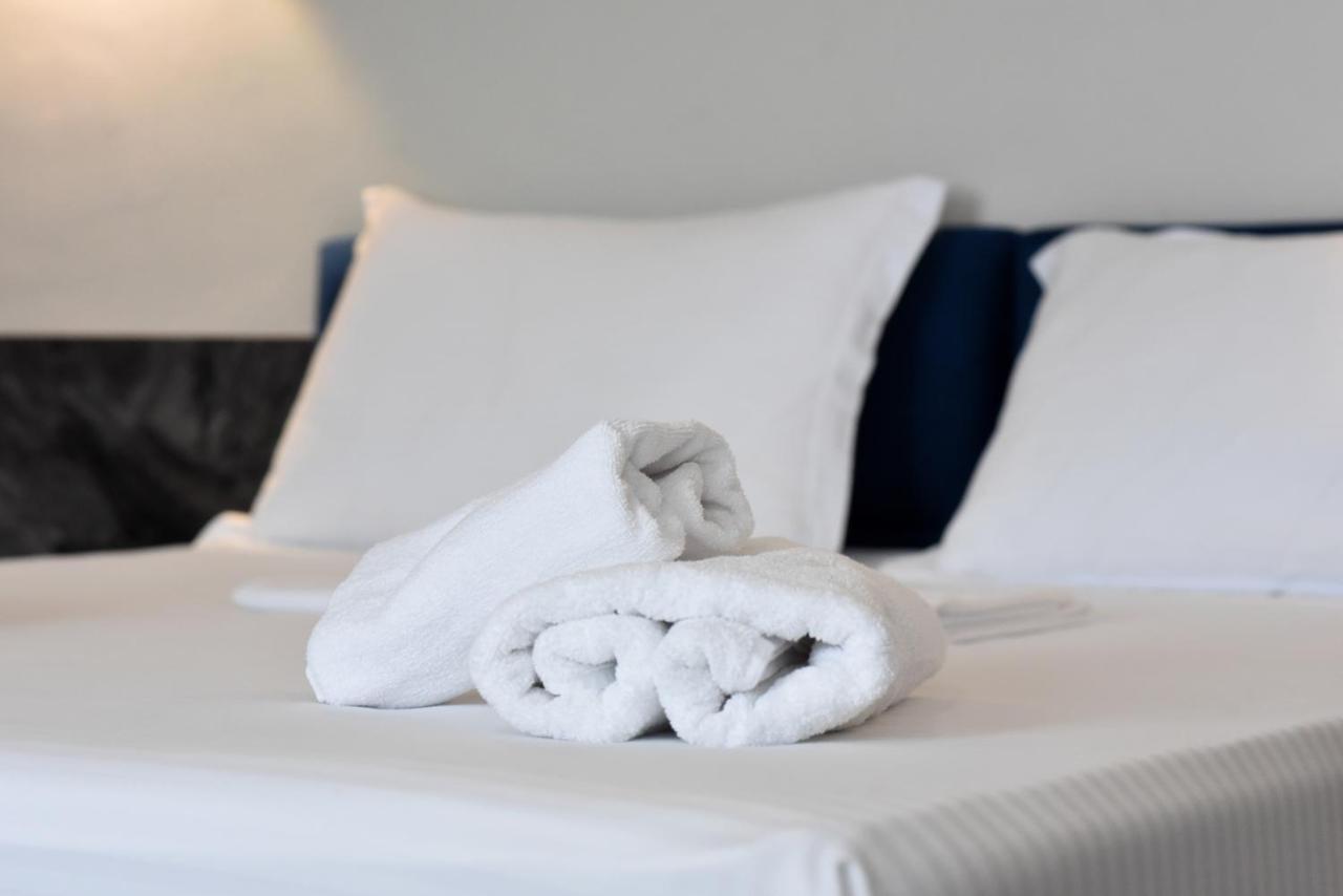 Gogo'S Boutique Hotel Dhërmi Buitenkant foto
