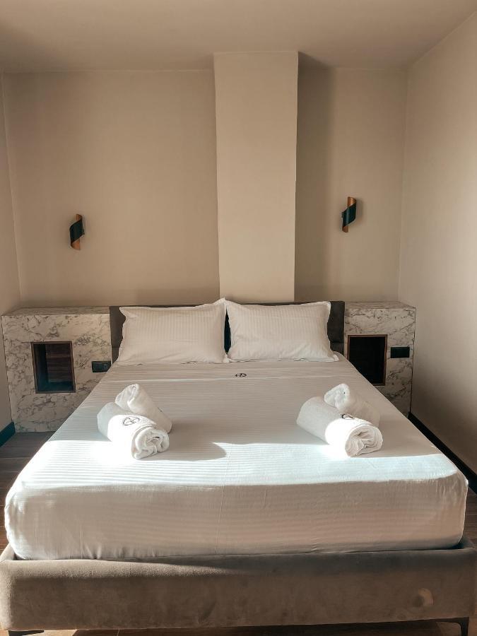 Gogo'S Boutique Hotel Dhërmi Buitenkant foto