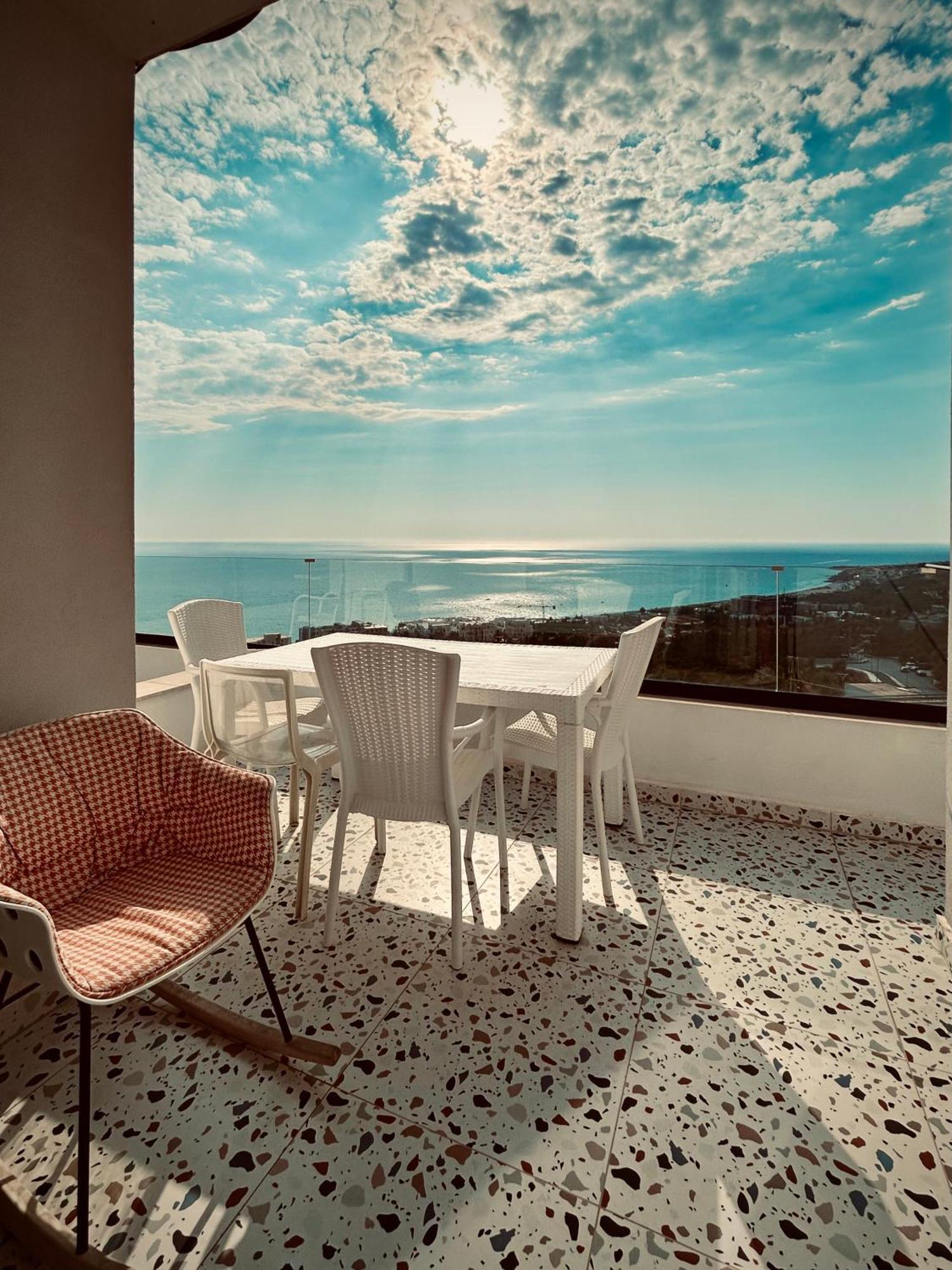 Gogo'S Boutique Hotel Dhërmi Buitenkant foto